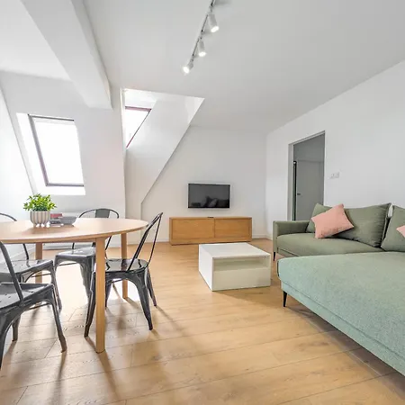 Rynek Cozy Spot By Bookinghost *